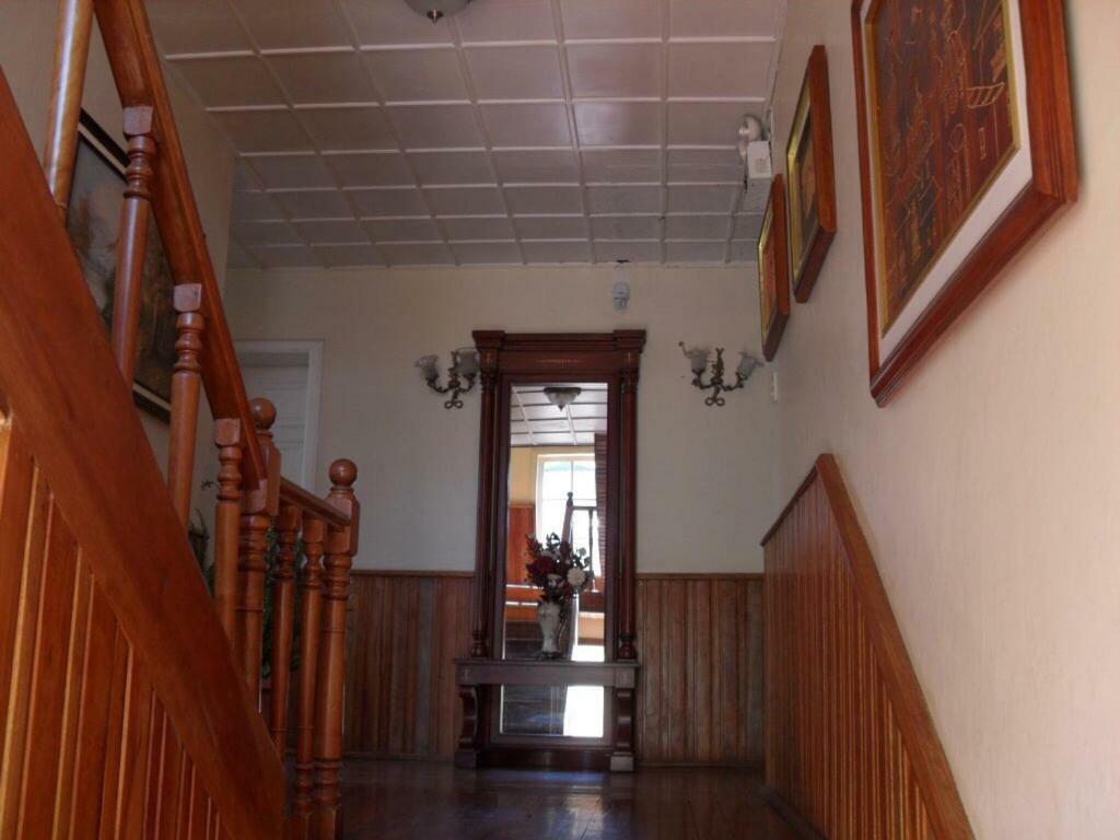 Volunteer House Hotel Quito Exterior photo